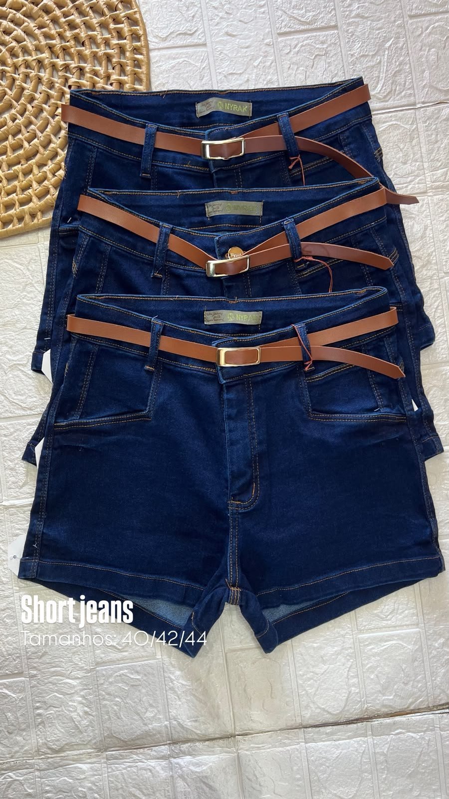 Short Jeans Feminino com Cinto