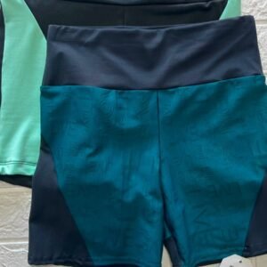 Short  Feminino com Detalhe Lateral
